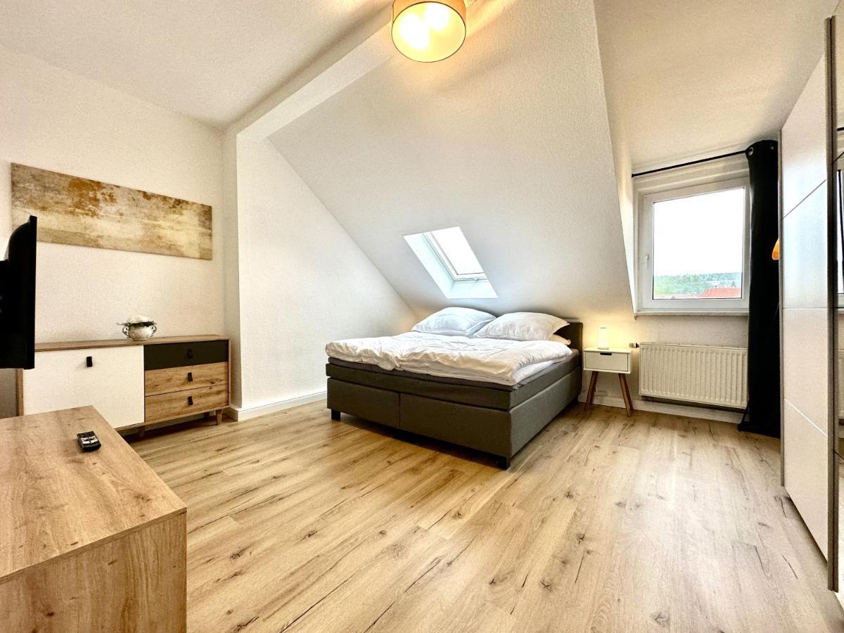 Zentral Gelegene Dg-wohnung Mit 4 Schlafzimmern