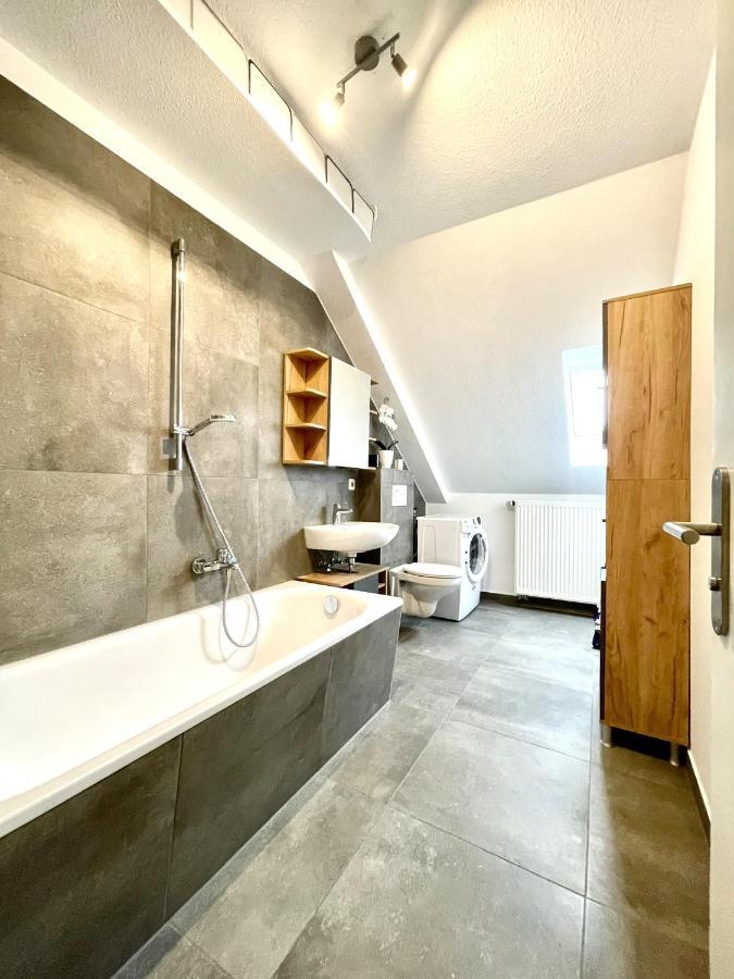 Apartment Zentral Gelegene Dg-wohnung Mit 4 Schlafzimmern Eisenach