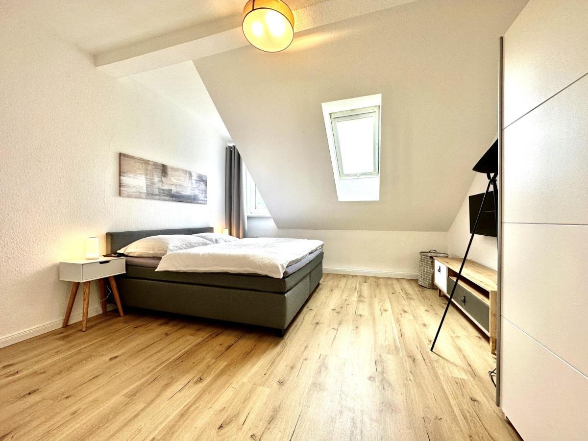 Zentral Gelegene Dg-wohnung Mit 4 Schlafzimmern Apartment Eisenach